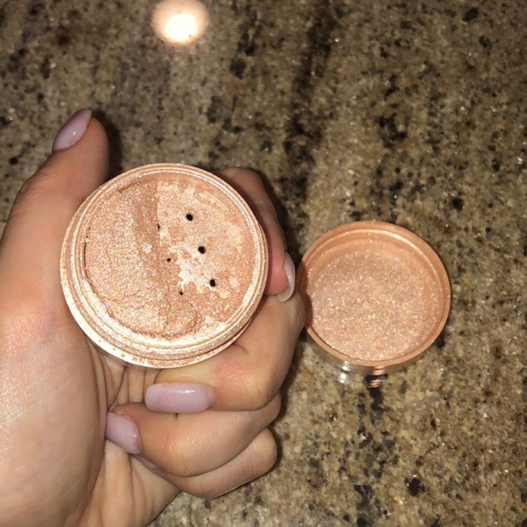 Other - Kylie Jenner Fiji Ultra Glow!💞